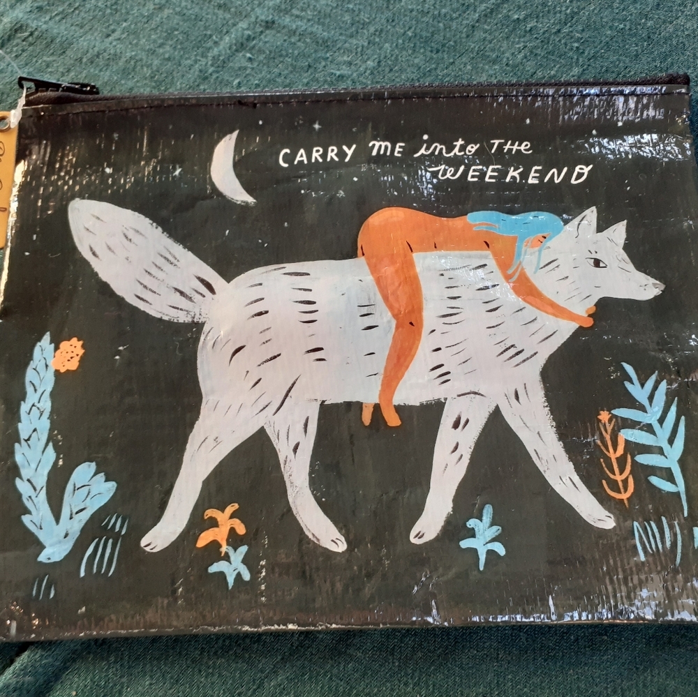 Blue Q zipper pouch